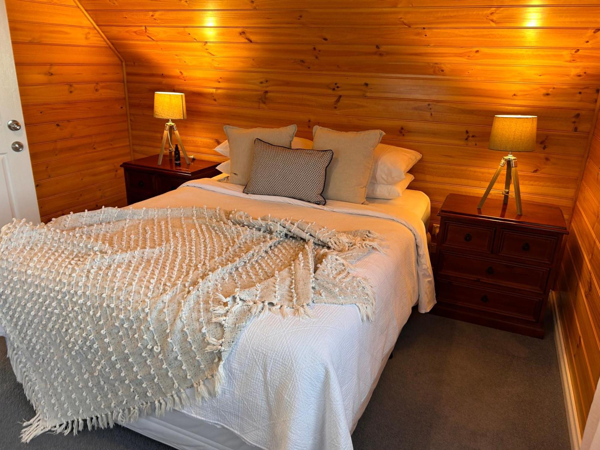 Dunes - Elegant Beach Villa With Huge Heated Swim Spa ポート・フェアリー エクステリア 写真